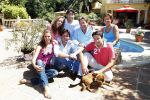 Cabopino 14 augustus 2007
Hans Kazan met zijn vrouw Wendy en zonen Renzo Oscar Steven en Mara bij hun huis in Spanje.