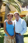 Cabopino 14 augustus 2007
Hans Kazan met zijn vrouw Wendy en zonen Renzo Oscar Steven en Mara bij hun huis in Spanje.