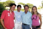 Cabopino 14 augustus 2007
Hans Kazan met zijn vrouw Wendy en zonen Renzo Oscar Steven en Mara bij hun huis in Spanje.