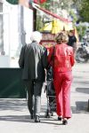 Amsterdam 29 augustus 2007
Hedy d Ancona met haar vriend Aad Veldhoen en hun kleinkind Julius. de kinderen van Hedy en Aad zijn met elkaar getrouwd.