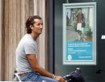 Amsterdam 19 augustus 2007
Jan Joost v Gangelen op de fiets bij de bank in Amsterdam.