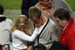 Amsterdam 8 september 2007
kwalificatieduel voor EK tussen Nederland en Bulgarije in de amsterdam arena. Nederland wint met 2-0. Jim Bakkum zong het volklied en wordt daarna opgevangen door zijn vriendin Bettina Holwerda