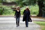 Huizen en Bussum 8 september 2007
Linda de Mol laat met vriendin de hond uit en gaat daarna winkeleln.
Peter Smulders bv