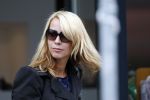 Huizen en Bussum 8 september 2007
Linda de Mol laat met vriendin de hond uit en gaat daarna winkelen.