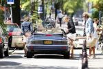 Amsterdam ijmuiden 11 augustus 2007
Mathijs v Nieuwkerk zijn dochter en vrouw gaan met de jaguar cabrio naar het strand in Ijmuiden.