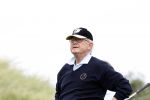 Zandvoort 18 augustus 2007
Pieter v Vollenhoven speelt mee met een charity wedstrijd van de klm open golf een week nadat bij hemin het ziekenhuis stuk huid verwijderd is.