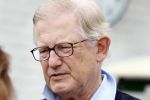 Zandvoort 18 augustus 2007
Pieter v Vollenhoven speelt mee met een charity wedstrijd van de klm open golf een week nadat bij hemin het ziekenhuis stuk huid verwijderd is.