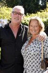 Laren/ Eemnes 29 augustus 2007
Willibrord Frequin en zijn Suzanne trouwen. Ze vertrekken vanaf thuis met koets naar de theetuin. Rene v d Gijp met vrouw