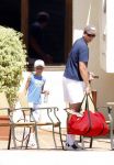 Marbella 14 augustus 2007
Richard Krajicek en zijn zoon Alec aan het tennissen in Marbella.