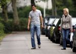 Muiderberg 20 augustus 2007
Richard Krajicek en Daphne Deckers brengen hun kinderen alec en Emma naar school. Vandaag begon het nieuwe schooljaar.