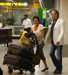 Schiphol 15 augustus 2007
Rob de Nijs en zijn vriendin Henriette komen terug van vakantie in Spanje.