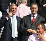 Rotterdam, 20 September 2009
Kompetitiewedstrijd Feyenoord-PSV, eindstand 1-3 Seizoen 2009/2010
Burgemeester Ahmed Aboutaleb met bestuurslid Gerard Kerkum
