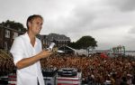New York 12 september 2009
Armin van Buuren draait op Governor's island voor Prins Willem Alexander en prinses Maxima.
Peter Smulders bv