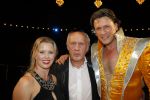 Amsterdam 14 september 2009
Premiere Mamma Mia in Carre.Bas Westerweel met Babette v Veen en Herman v Veen
Peter Smulders bv