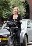 Amsterdam 21 augustus 2009
Bridget Maasland op de fiets.
Peter Smulders bv