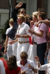 Amsterdam 1 augustus 2009
Caroline Tensen met vriend Peter Gallas en Jamai en Quinty Trustfull op boot tijdens Gay pride.
Peter Smulders bv