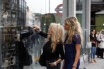 Londen 10 augustus 2009
Patricia Paay en Christina Curry samen aan het winkelen in Londen.
Peter Smulders bv