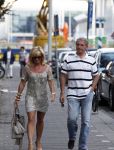 Amsterdam 14 augustus 2009
hans en Connie Breukhoven komen in een bentley cabrio aanrijden bij restaurant Oceania om daar samen te gaan eten nadat ze gescheiden zijn.
Peter Smulders bv
