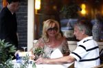 Amsterdam 14 augustus 2009
hans en Connie Breukhoven komen in een bentley cabrio aanrijden bij restaurant Oceania om daar samen te gaan eten nadat ze gescheiden zijn.
Peter Smulders bv