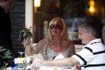 Amsterdam 14 augustus 2009
hans en Connie Breukhoven komen in een bentley cabrio aanrijden bij restaurant Oceania om daar samen te gaan eten nadat ze gescheiden zijn.
Peter Smulders bv