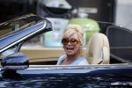 Amsterdam 14 augustus 2009
Connie Breukhoven aan het winkelen op de cornelis schuytstraat . Ze is met haar bentley cabrio.
Peter Smulders bv