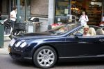 Amsterdam 14 augustus 2009
Connie Breukhoven aan het winkelen op de cornelis schuytstraat . Ze is met haar bentley cabrio.
Peter Smulders bv