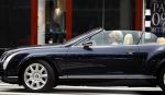 Amsterdam 19 september 2009
Connie Breukhoven in bentley cabrio  en met Mari v d Ven op de cornelis schuytstraat.
Peter Smulders bv