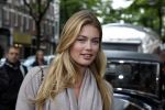 Amsterdam 3 september 2009
Opening Repeat winkel door Doutzen Kroes.
Peter Smulders bv