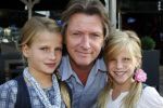 Amsterdam 17 augustus 2009
Premiere Hannah Montana in pathe arena. Erik de Zwart met dochters
Peter Smulders bv