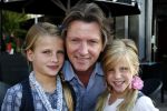 Amsterdam 17 augustus 2009
Premiere Hannah Montana in pathe arena. Erik de Zwart met dochters
Peter Smulders bv