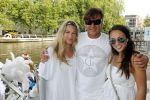 Amsterdam 1 augustus 2009
Gerard Joling heeft tijdens de gay pride in amsterdam een eigen boot met daarop diverse bekende nederlanders. gerard met Justine Huffmeier en Tina Nijkamp
Peter Smulders bv