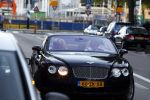Amsterdam 14 augustus 2009
hans en Connie Breukhoven komen in een bentley cabrio aanrijden bij restaurant Oceania om daar samen te gaan eten nadat ze gescheiden zijn.
Peter Smulders bv