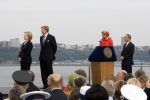 New York 8 september 2009
Prins Willem Alexander Prinses Maxima Michael Bloomberg (Burgemeester NY) en Hillary Clinton op vliegdekschip Intrepid. Welkomst ceremonieel van NYC 400.
Peter Smulders bv