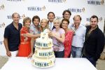 Amsterdam 11 augustus 2009
Presentatie cast mama Mia bij strand zuid met oa Lone v Roosendaal Bas Westerweel John Vooijs en Anouk v Nes.
Peter Smulders bv