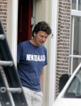 Monnickendam 21 augustus 2009
Marc Klein Essink  bij zijn nieuwe huis. De verhuiswagen staat voor de deur.
Peter Smulders bv