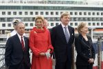 New York 8 september 2009
Prins Willem Alexander Prinses Maxima Michael Bloomberg (Burgemeester NY) en Hillary Clinton op vliegdekschip Intrepid. Welkomst ceremonieel van NYC 400.
Peter Smulders bv