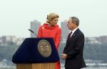 New York 8 september 2009
Prins Willem Alexander Prinses Maxima Michael Bloomberg (Burgemeester NY) en Hillary Clinton op vliegdekschip Intrepid. Welkomst ceremonieel van NYC 400.
Peter Smulders bv