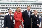 New York 8 september 2009
Prins Willem Alexander Prinses Maxima Michael Bloomberg (Burgemeester NY) en Hillary Clinton op vliegdekschip Intrepid. Welkomst ceremonieel van NYC 400.
Peter Smulders bv