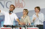 New York 12 september 2009
Armin van Buuren draait op Governor's island voor Prins Willem Alexander en prinses Maxima.
Peter Smulders bv