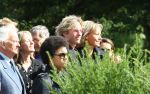Amsterdam, 4 September 2009 Begrafenis moeder Mickey Hoogendijk op de foto samen met haar partner Adam Curry