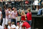 Amsterdam 1 augustus 2009
Gay pride op de amsterdamse grachten. Nicolette v Dam met vriend Bas Smit
Peter Smulders bv