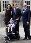 Apeldoorn 20 september 2009
Doop Pieter v Vollenhoven, zoon van Prins Pieter Christiaan en prinses Anita op paleis het Loo. Ook zijn zus Emma is aanwezig. Pieter v Vollenhoven Prins Floris Prinses Aimee en hun dochter Magali
Peter Smulders bv