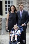 Apeldoorn 20 september 2009
Doop Pieter v Vollenhoven, zoon van Prins Pieter Christiaan en prinses Anita op paleis het Loo. Ook zijn zus Emma is aanwezig. Pieter v Vollenhoven Prins Floris Prinses Aimee en hun dochter Magali
Peter Smulders bv