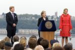 New York 8 september 2009
Prins Willem Alexander Prinses Maxima Michael Bloomberg (Burgemeester NY) en Hillary Clinton op vliegdekschip Intrepid. Welkomst ceremonieel van NYC 400.
Peter Smulders bv