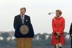 New York 8 september 2009
Prins Willem Alexander Prinses Maxima Michael Bloomberg (Burgemeester NY) en Hillary Clinton op vliegdekschip Intrepid. Welkomst ceremonieel van NYC 400.
Peter Smulders bv