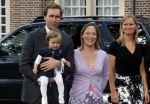 Apeldoorn 20 september 2009
Doop Pieter v Vollenhoven, zoon van Prins Pieter Christiaan en prinses Anita op paleis het Loo. Ook zijn zus Emma is aanwezig. Prinses Margarita met man Tjalling ten Cate en dochter Julia, Prins Jaime Prinses Carolina en Prinses Carlos met zijn verloofde Annemarie Gualtherie v Weezel
Peter Smulders bv