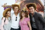 Amsterdam 17 augustus 2009
Premiere Hannah Montana in pathe arena. cast Spangas
Peter Smulders bv