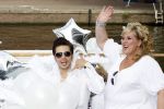 Amsterdam 1 augustus 2009
Gerard Joling heeft tijdens de gay pride in amsterdam een eigen boot met daarop diverse bekende nederlanders. Waylon en Patricia Paay
Peter Smulders bv