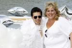 Amsterdam 1 augustus 2009
Gerard Joling heeft tijdens de gay pride in amsterdam een eigen boot met daarop diverse bekende nederlanders. Waylon en Patricia Paay
Peter Smulders bv