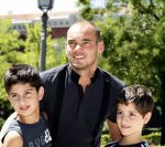Madrid 3 augustus 2009
Wesley Sneijder en Yolanthe Cabau v Kasbergen samen verliefd in Madrid.
Peter Smulders bv